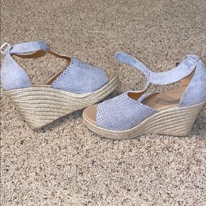 light blue/grey wedges